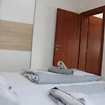 Marina *