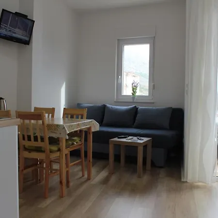 Marina Apartment *