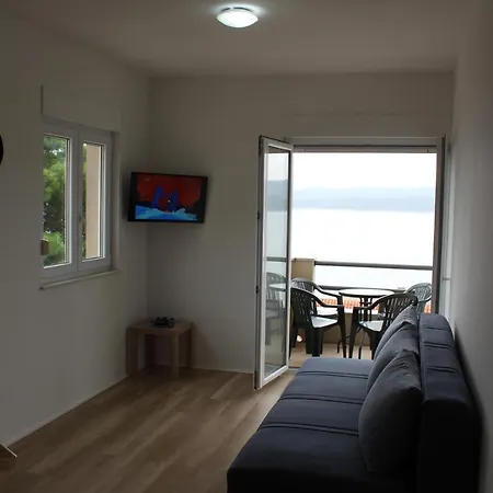 Apartment Marina Omis