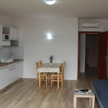 Apartment Marina Omis